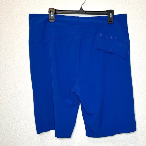 Oakley board shorts - Picture 2 of 7